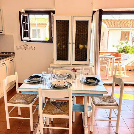 La Casa Delle Meraviglie - - Beachfront Apartment